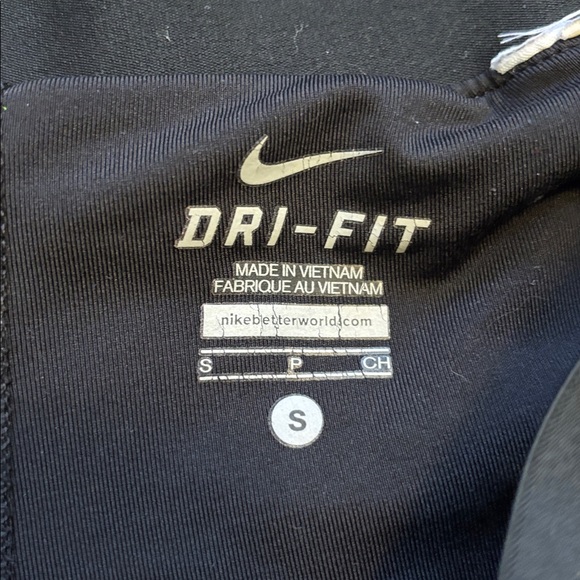 Nike Women's Black Athletic Shorts w/ Built-In Spandex  Size Small - Picture 4 of 5